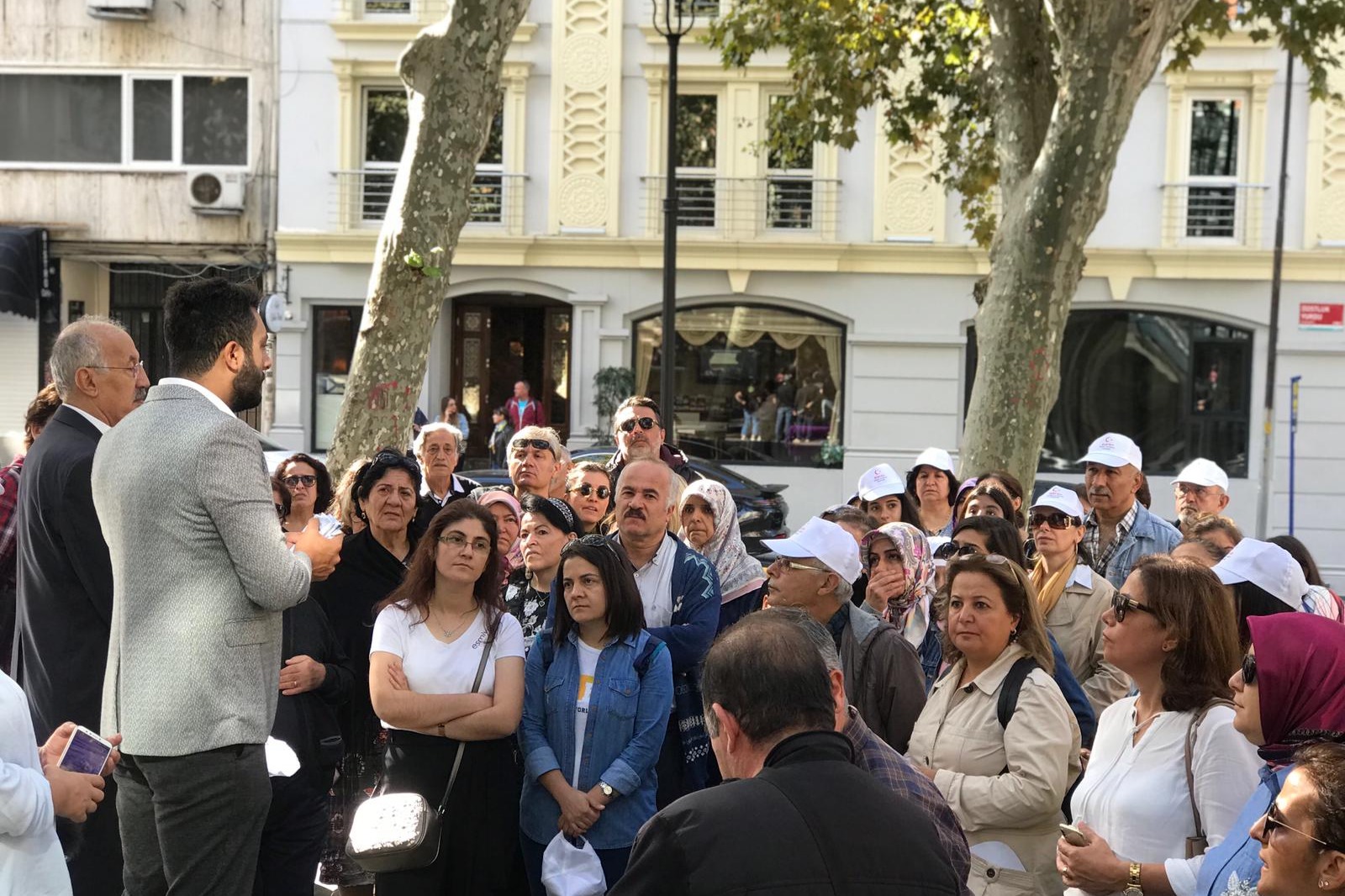 İSTANBUL GEZİSİNDE HEMŞEHRİLERİMİZLE BİR ARAYA GELDİK